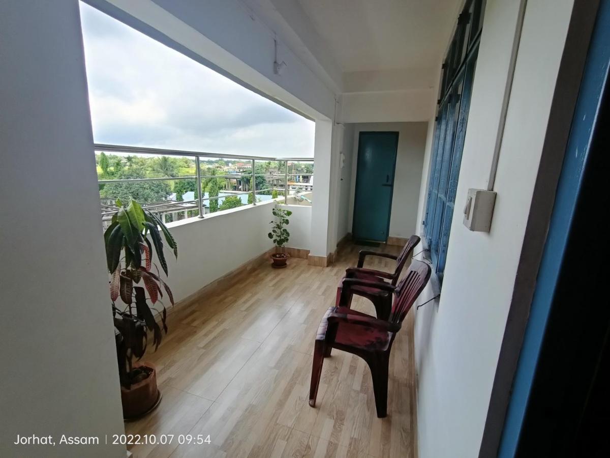 Taj Residency Holiday Homestay -Entire 1Bhk & 2Bhk Private Apartments -Call 767Ooo54Oo Jorhāt Esterno foto