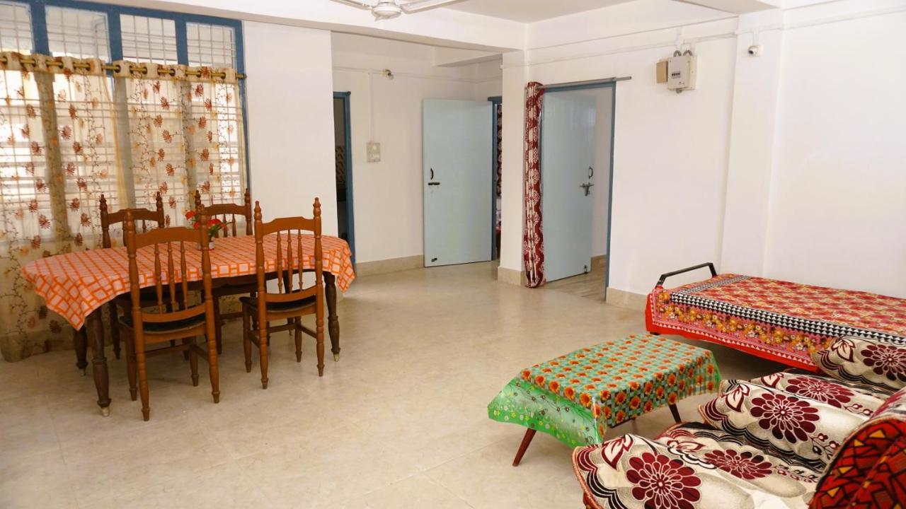 Taj Residency Holiday Homestay -Entire 1Bhk & 2Bhk Private Apartments -Call 767Ooo54Oo Jorhāt Esterno foto